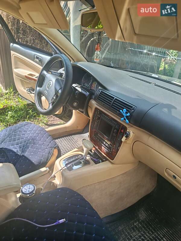 Универсал Volkswagen Passat 2001 в Житомире