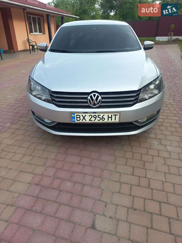 Седан Volkswagen Passat 2013 в Хмельницком