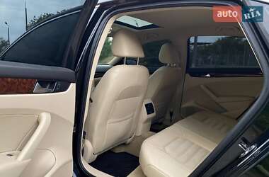 Седан Volkswagen Passat 2013 в 