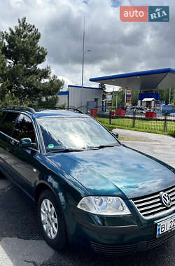 Універсал Volkswagen Passat 2000 в Полтаві