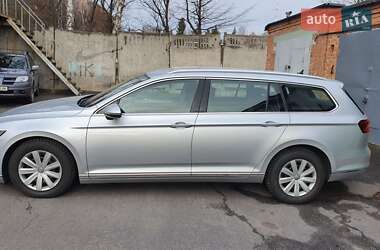 Универсал Volkswagen Passat 2015 в Виннице