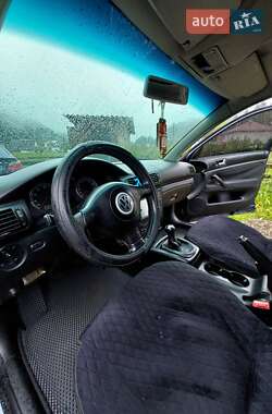 Універсал Volkswagen Passat 2002 в 