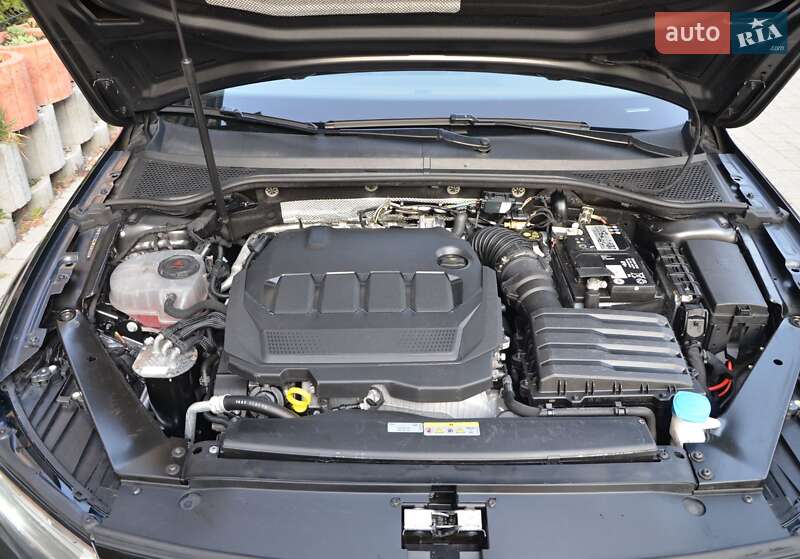 Седан Volkswagen Passat 2020 в Львові