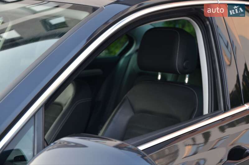 Седан Volkswagen Passat 2020 в Львові