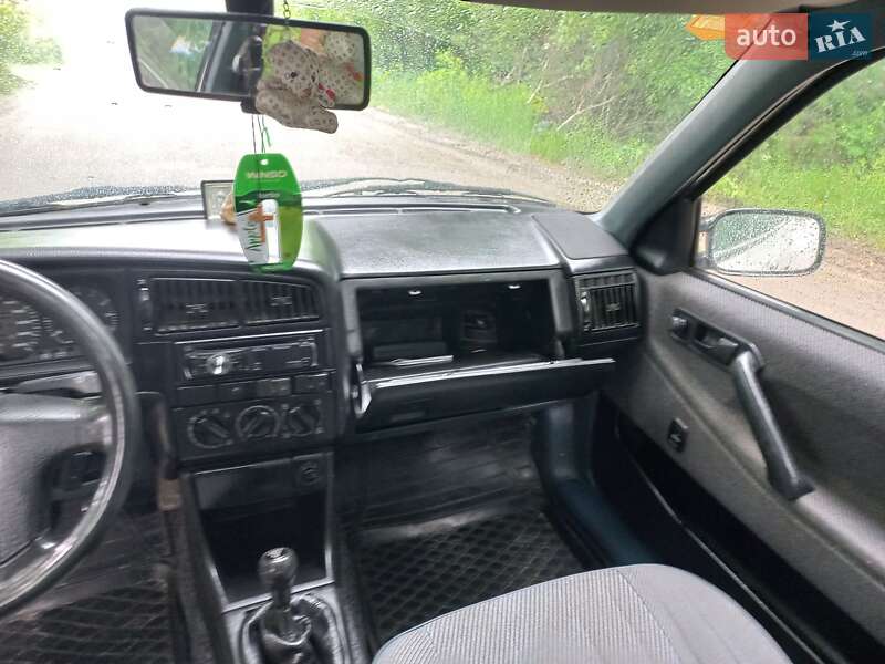 Универсал Volkswagen Passat 1990 в Львове