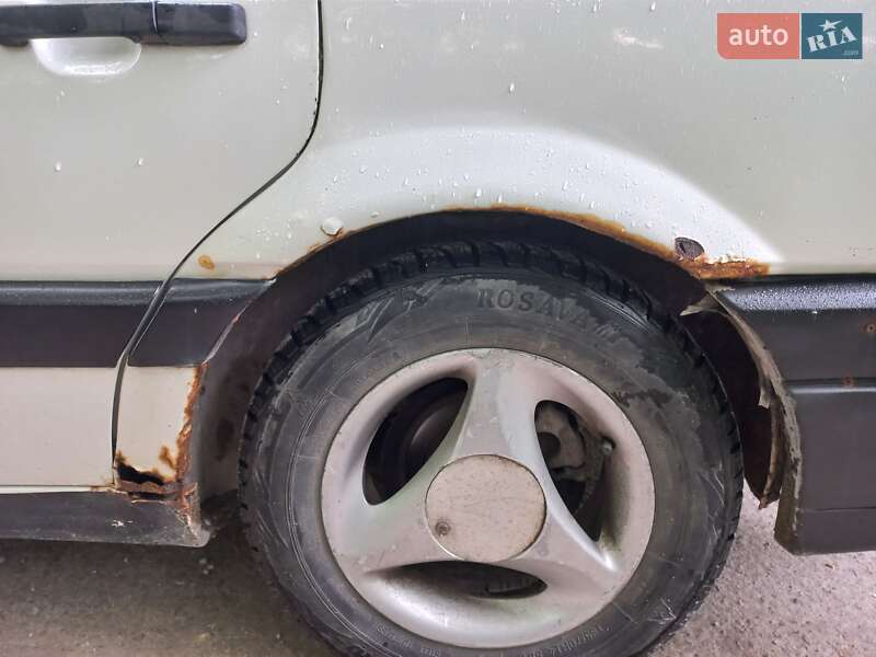 Универсал Volkswagen Passat 1990 в Львове