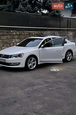 Седан Volkswagen Passat 2015 в 
