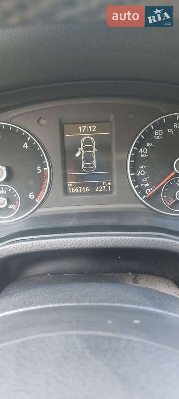 Седан Volkswagen Passat 2015 в Золочеве