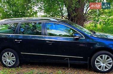 Універсал Volkswagen Passat 2006 в 