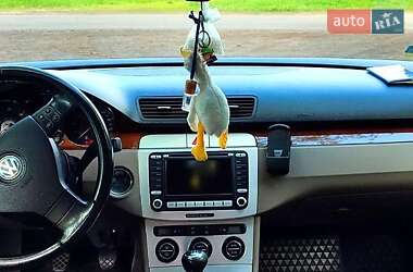 Універсал Volkswagen Passat 2006 в 