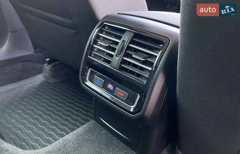 Универсал Volkswagen Passat 2016 в Ровно