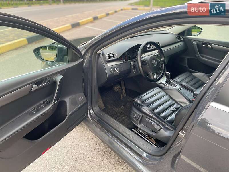 Універсал Volkswagen Passat 2013 в Києві