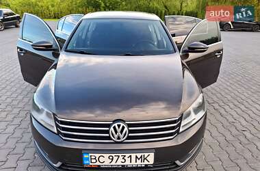 Седан Volkswagen Passat 2013 в Тернополе