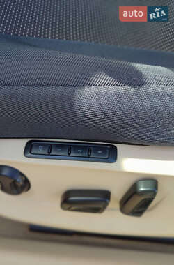 Седан Volkswagen Passat 2013 в 