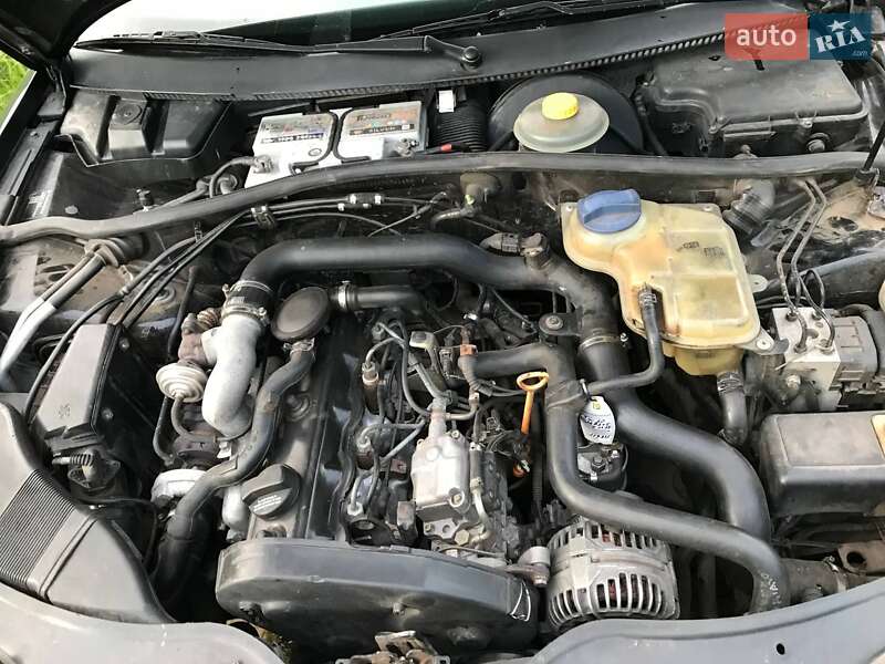 Седан Volkswagen Passat 1999 в Нововолынске