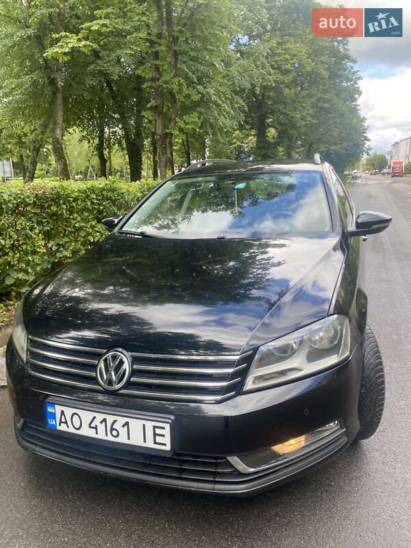 Универсал Volkswagen Passat 2012 в Мукачево