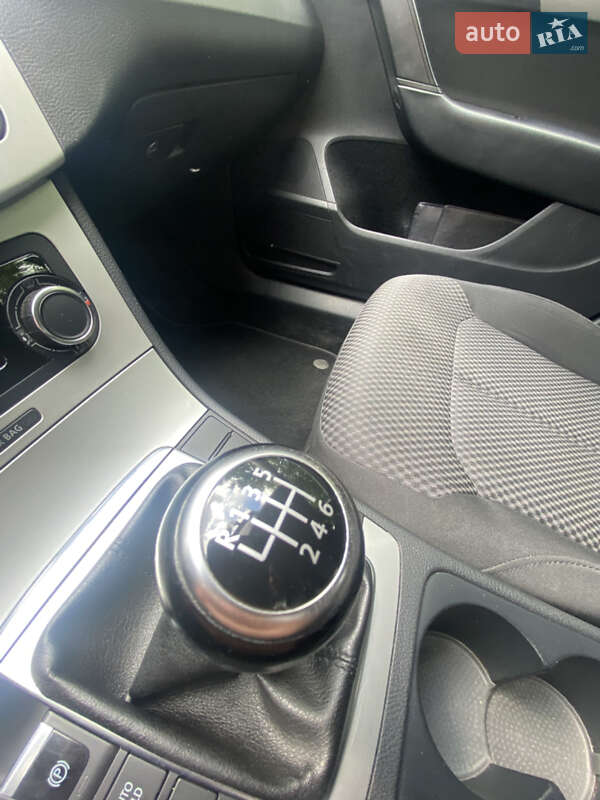 Универсал Volkswagen Passat 2012 в Мукачево