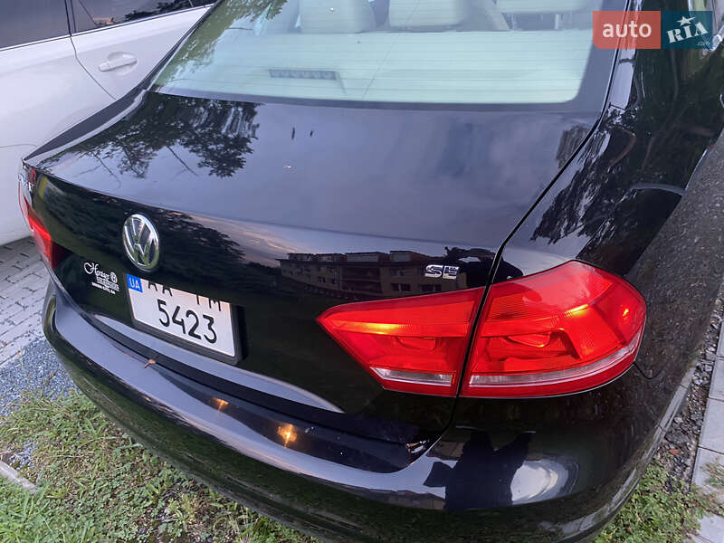 Седан Volkswagen Passat 2012 в Луцке