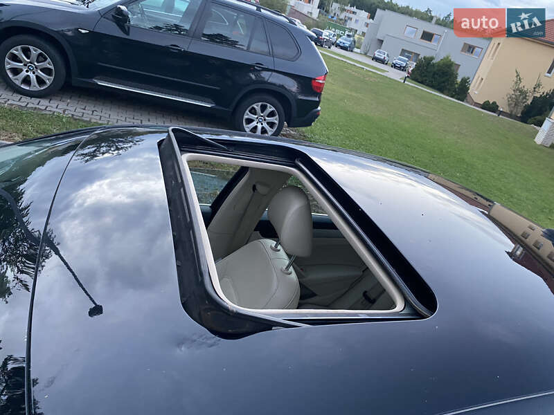 Седан Volkswagen Passat 2012 в Луцке