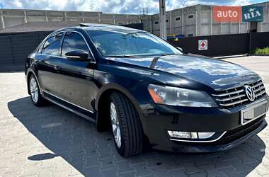 Седан Volkswagen Passat 2012 в Києві