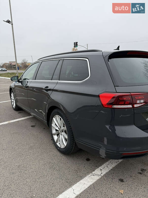 Универсал Volkswagen Passat 2020 в Луцке