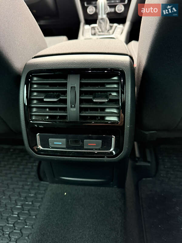 Универсал Volkswagen Passat 2020 в Луцке