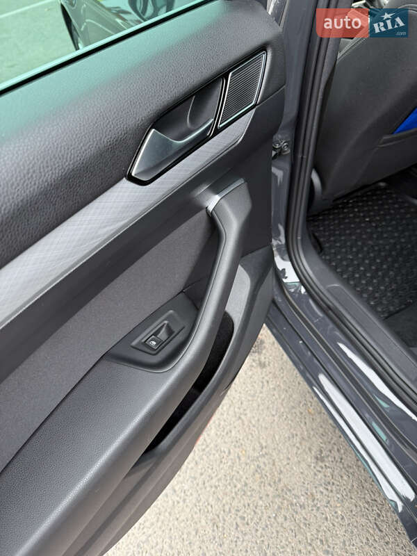 Универсал Volkswagen Passat 2020 в Луцке