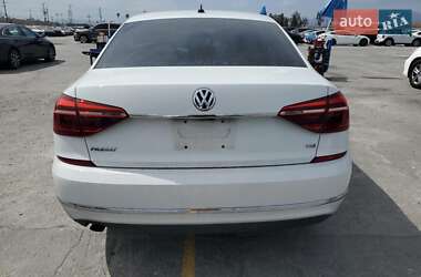 Седан Volkswagen Passat 2017 в 