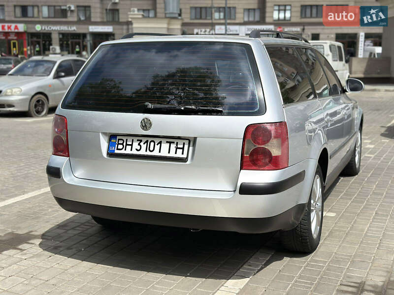 Універсал Volkswagen Passat 2004 в Одесі
