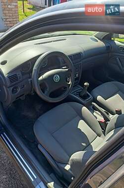 Универсал Volkswagen Passat 2004 в 