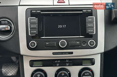 Універсал Volkswagen Passat 2009 в 