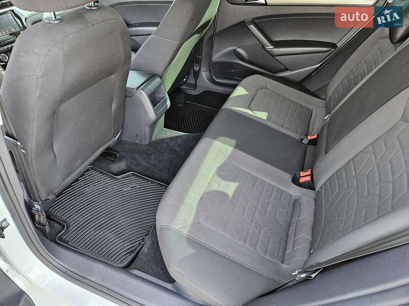 Седан Volkswagen Passat 2019 в Шостке фото 13 Седан Volkswagen Passat 2019 в Шостке