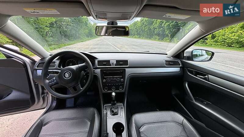 Седан Volkswagen Passat 2013 в Харькове
