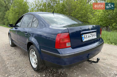 Седан Volkswagen Passat 1998 в 