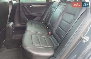 Универсал Volkswagen Passat 2014 в Одессе