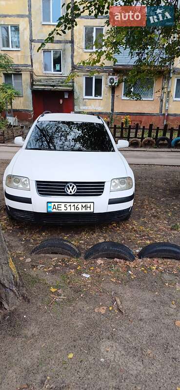 Універсал Volkswagen Passat 2001 в Дніпрі