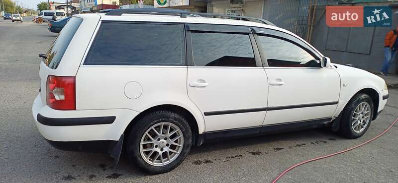 Універсал Volkswagen Passat 2001 в Дніпрі