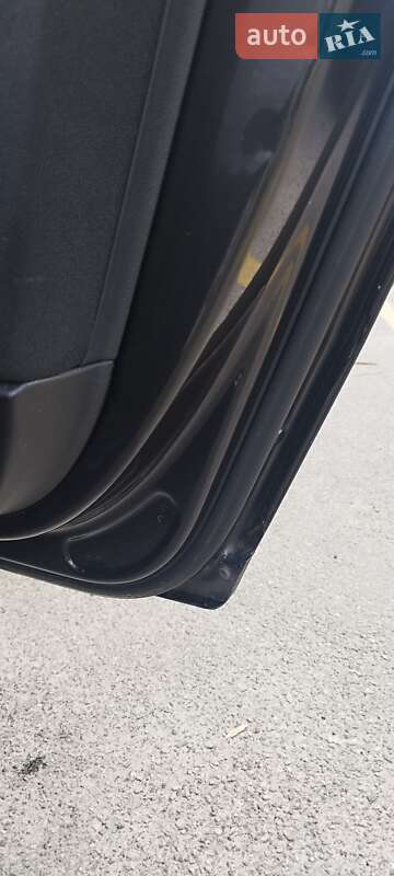 Универсал Volkswagen Passat 2010 в Киеве