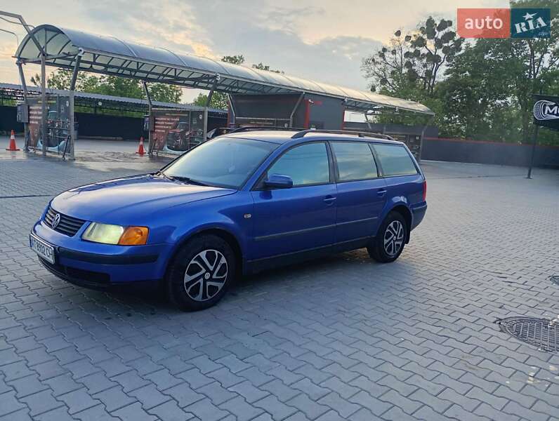 Универсал Volkswagen Passat 1999 в Мирополе