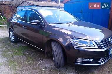 Седан Volkswagen Passat 2012 в 