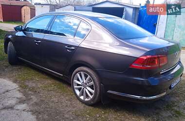 Седан Volkswagen Passat 2012 в 