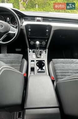 Седан Volkswagen Passat 2020 в 