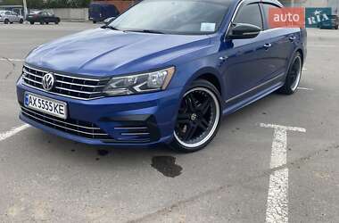Седан Volkswagen Passat 2016 в Харькове