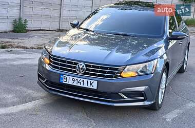 Седан Volkswagen Passat 2015 в 