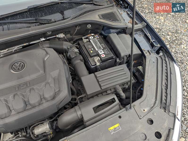 Седан Volkswagen Passat 2021 в Ровно