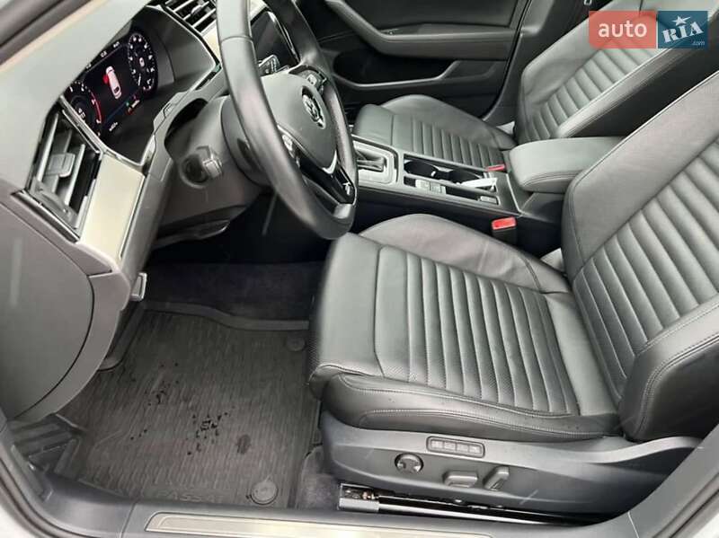 Универсал Volkswagen Passat 2018 в Мукачево