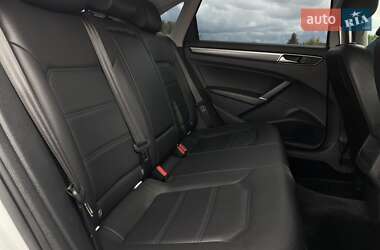 Седан Volkswagen Passat 2017 в 