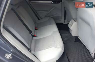 Седан Volkswagen Passat 2015 в 