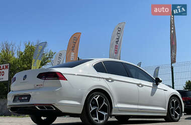 Седан Volkswagen Passat 2021 в 