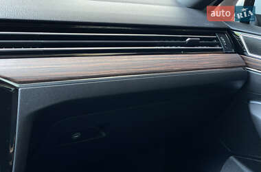 Седан Volkswagen Passat 2021 в 